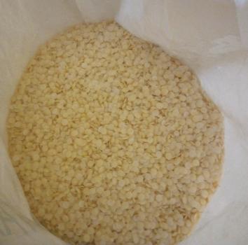 20kg Bienenwachspastillen für die Kerzenherstellung